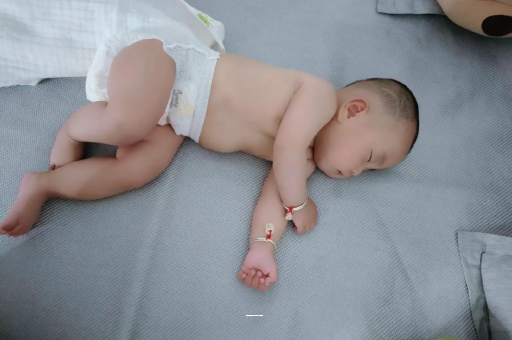 涿州宝宝高烧怎么处理